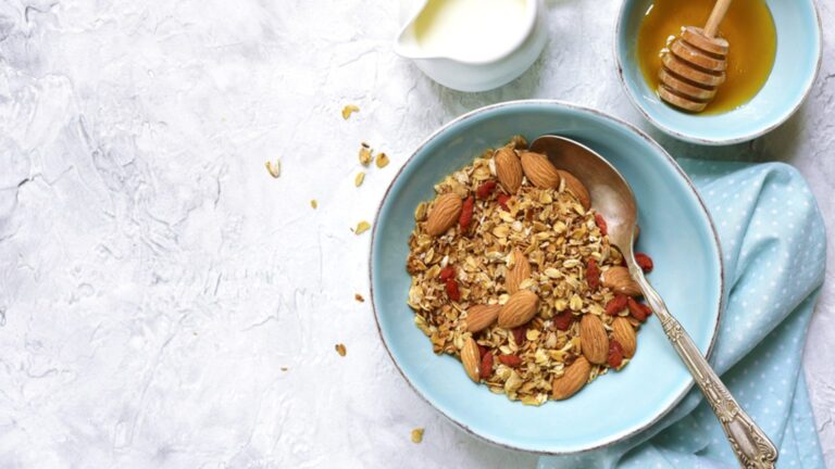 Read more about the article Honey Almond Granola